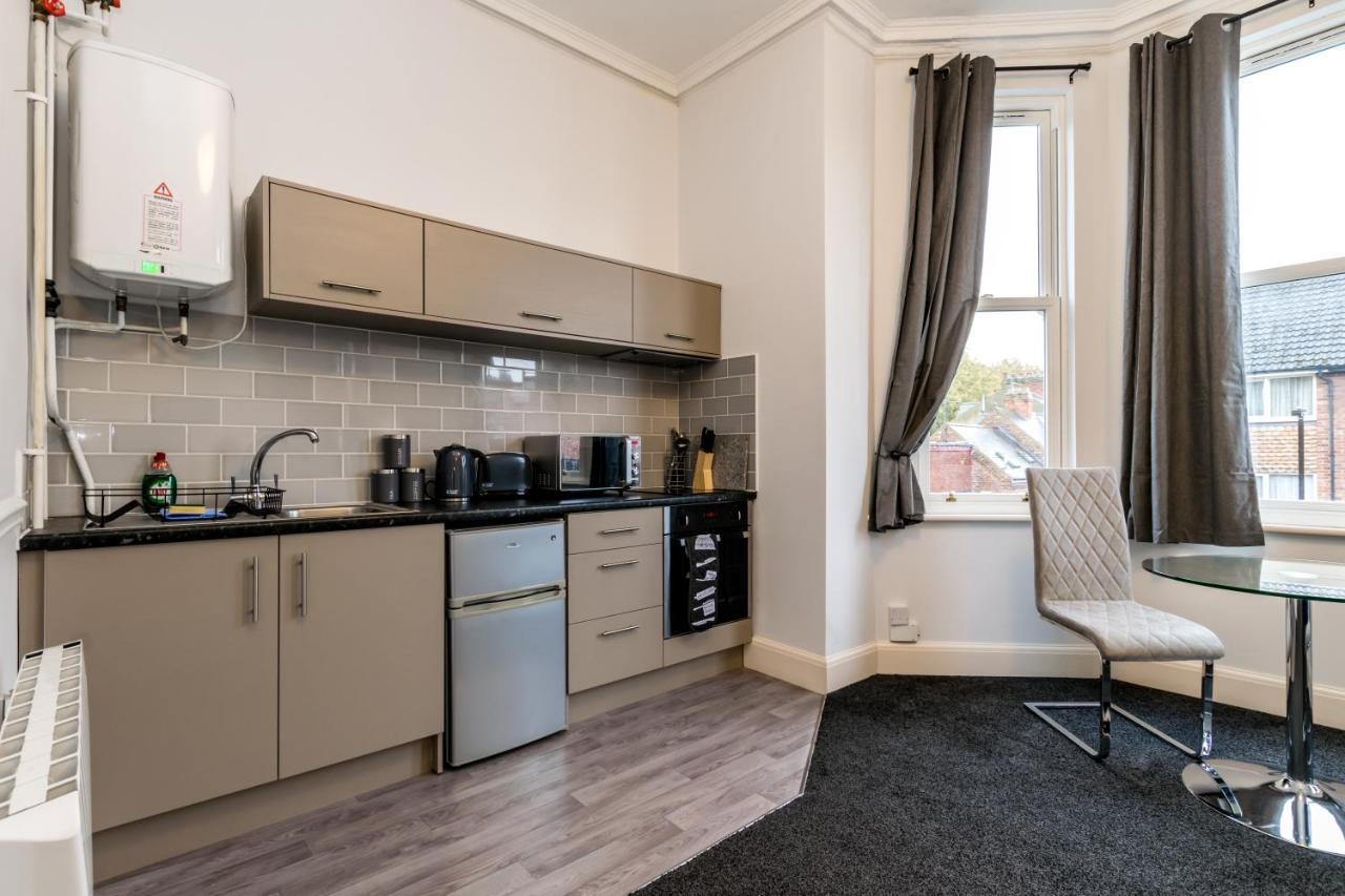 Sycamore Apartment