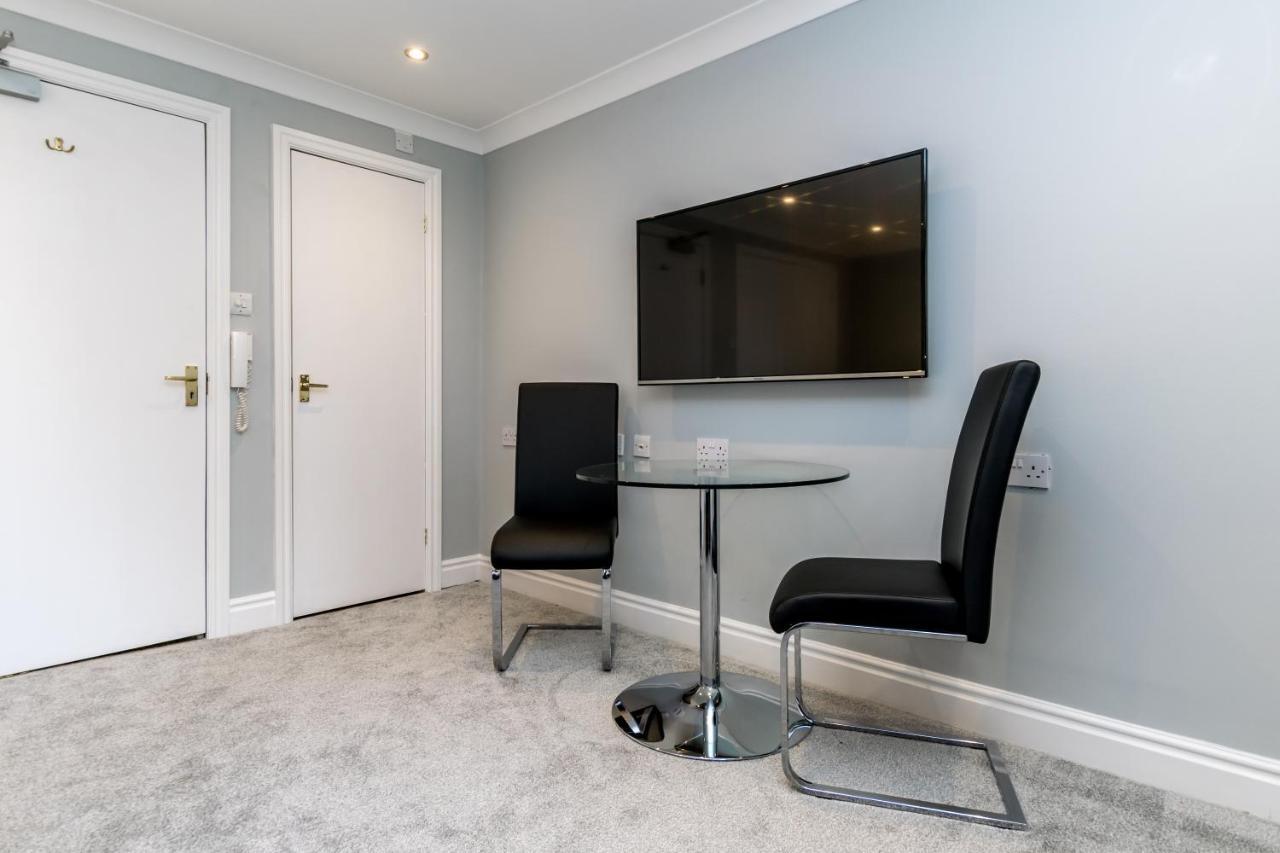 Sycamore Apartment