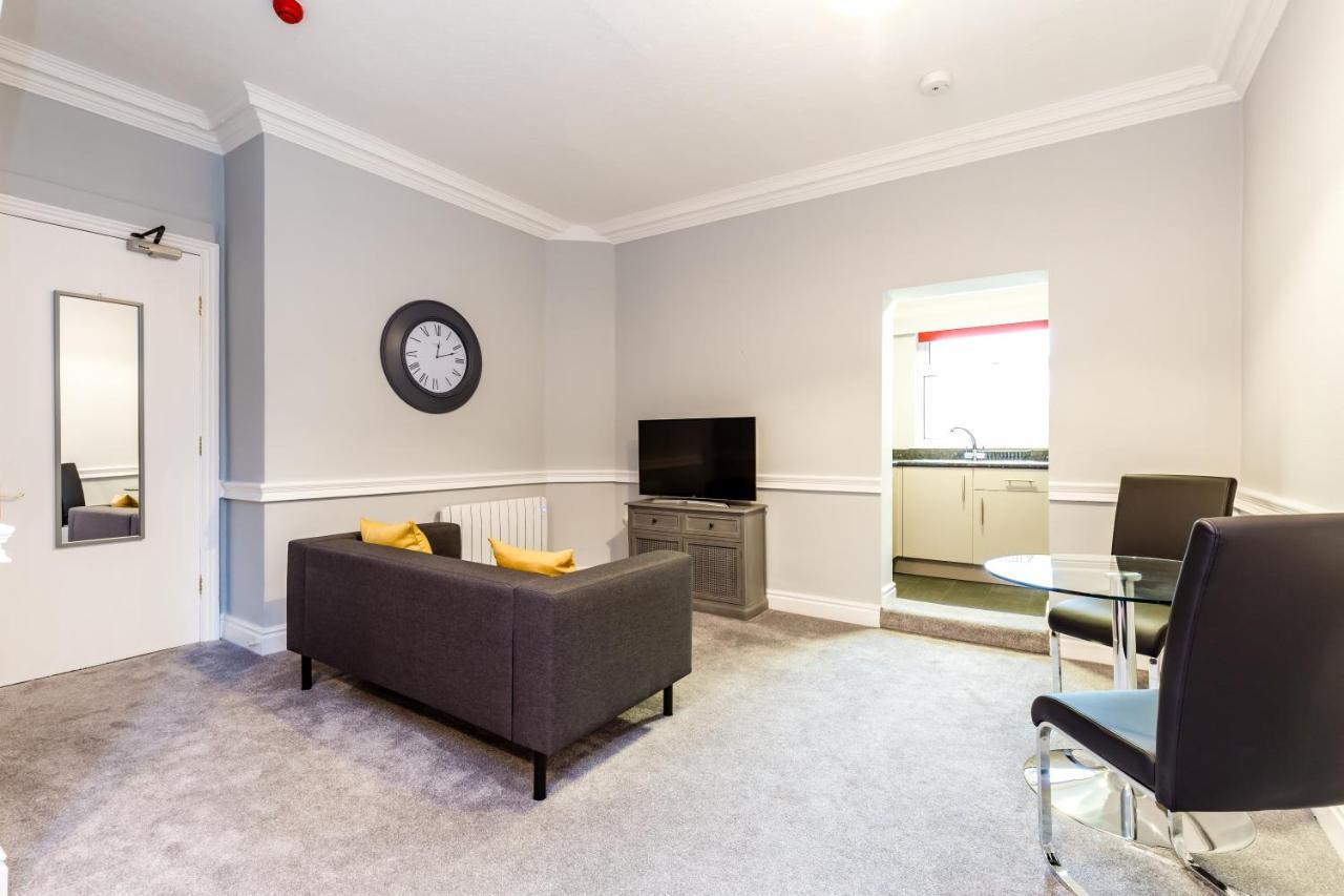 Sycamore Apartment